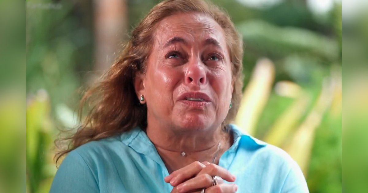 A atriz é muito querida no meio artístico.