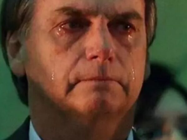 Vidente trouxe detalhes sobre o que enxerga em relação ao futuro de Bolsonaro.