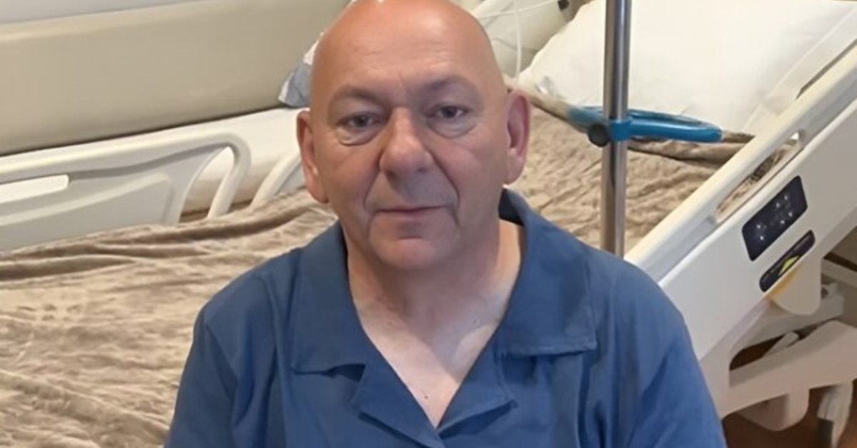 O conhecido empresário precisou ser internado ás pressas e está realizando um procedimento cirúrgico. Mais detalhes foram expostos.